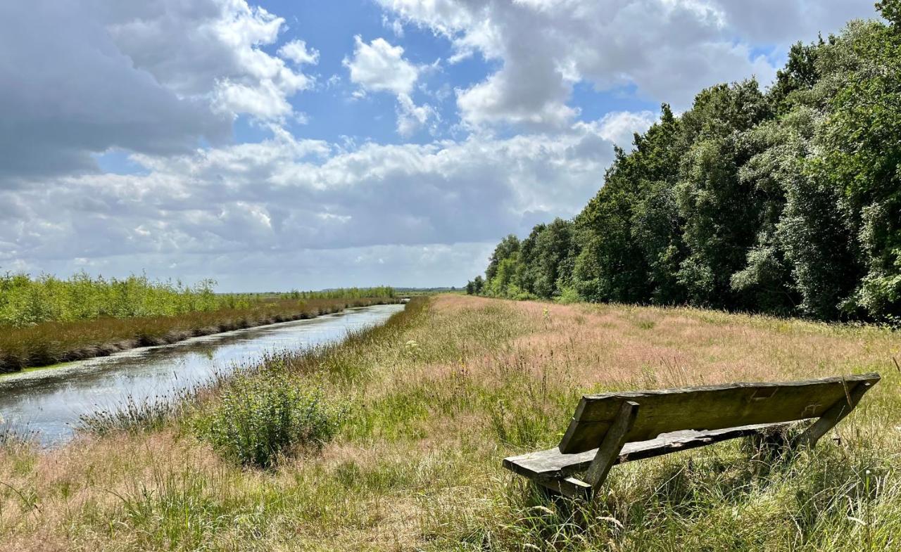 Landzicht Natuur Rust En Ruimte Oosterwolde  Bagian luar foto